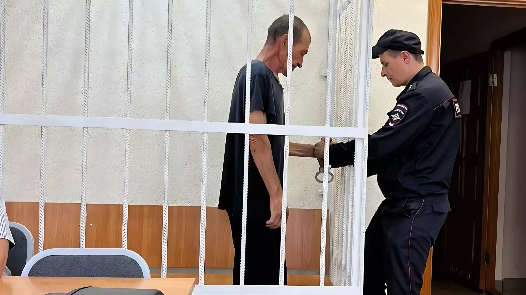 Омский суд займется делом мужчины, который убил 88-летнюю учительницу
